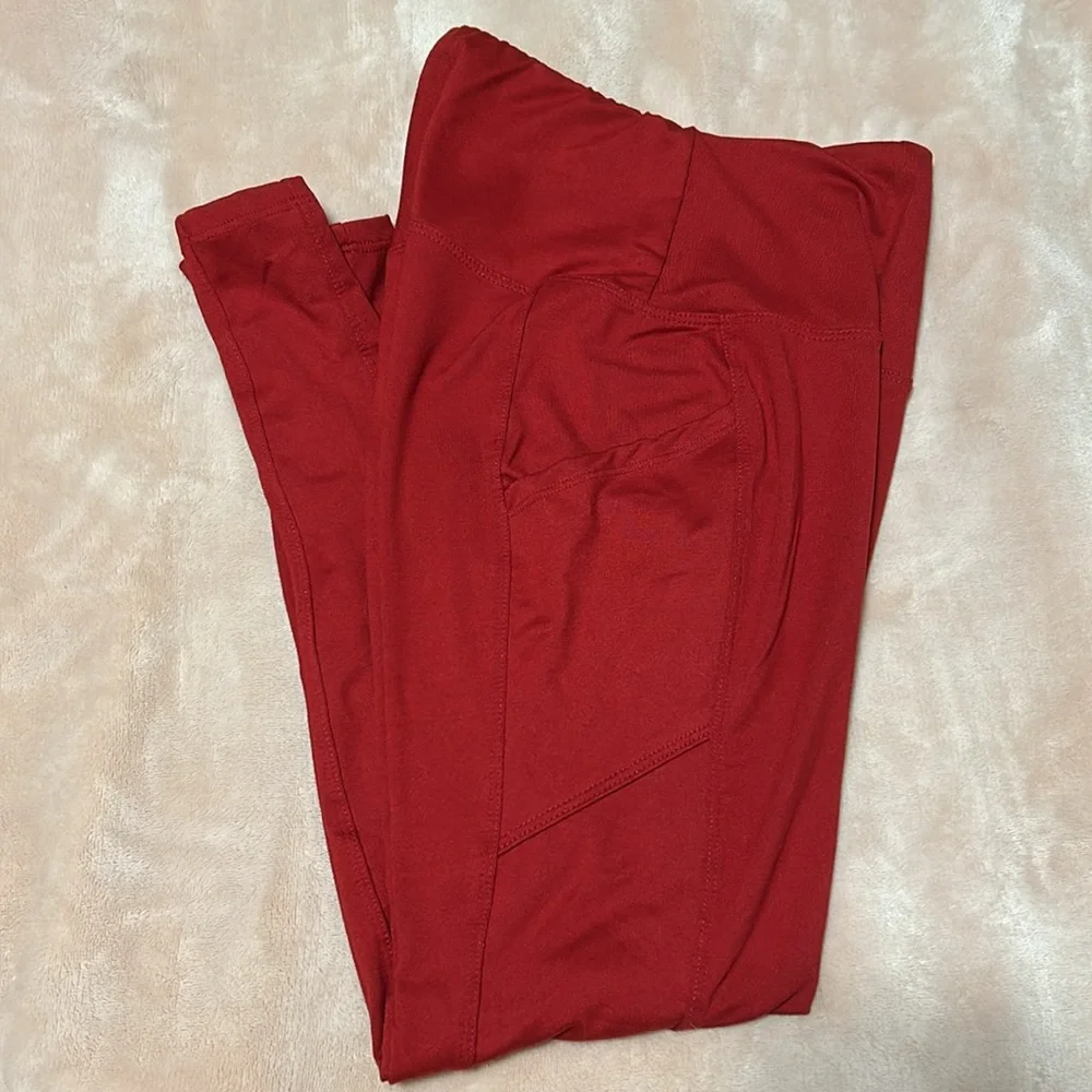 Zenana Red Leggings With Side Pocket Size Small